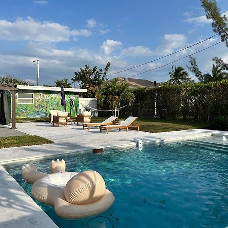 לייק וורת' Jungle Cottage With Luxury Pool, Hot Tub And More! מראה חיצוני תמונה
